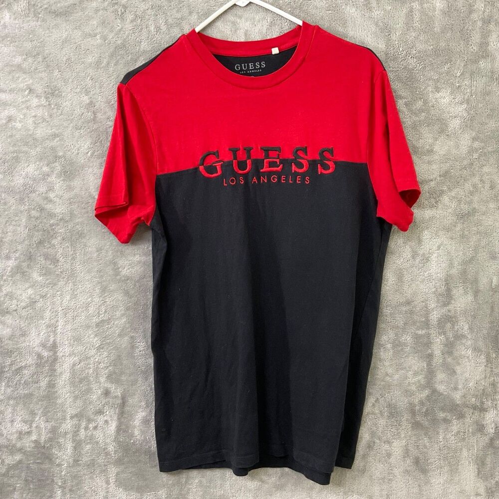 GUESS Los Angeles Men's T-shirt Size M 90’s Y2K style embroidered spell out.